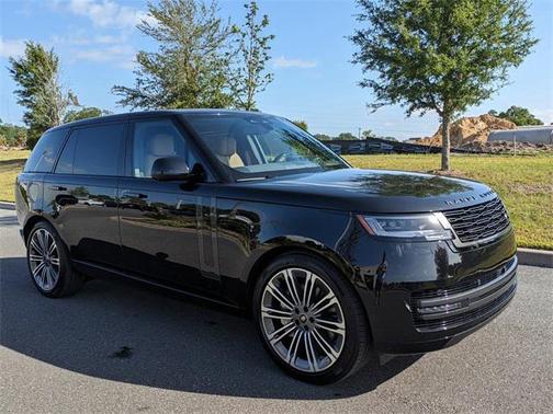 2025 Land Rover Range Rover P530 SE 7 Seat