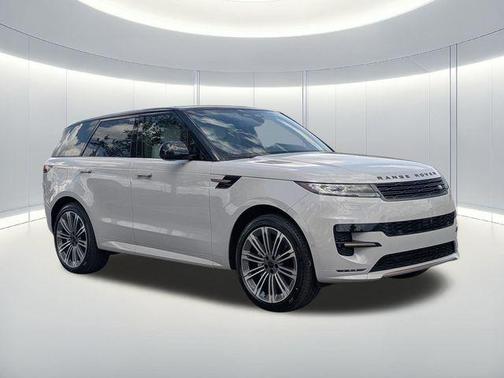 2026 Land Rover Range Rover Sport SE