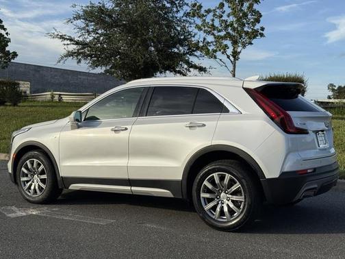 2020 Cadillac XT4 Premium Luxury