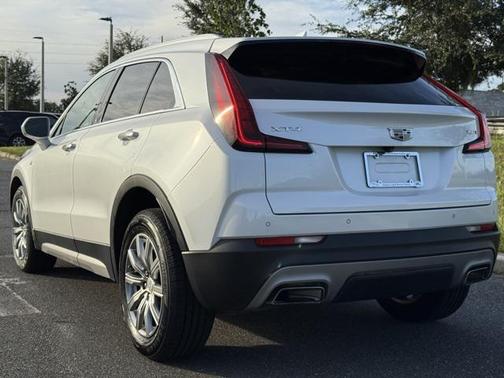 2020 Cadillac XT4 Premium Luxury