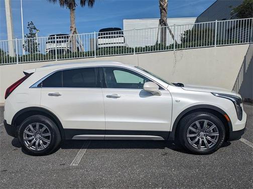 2020 Cadillac XT4 Premium Luxury