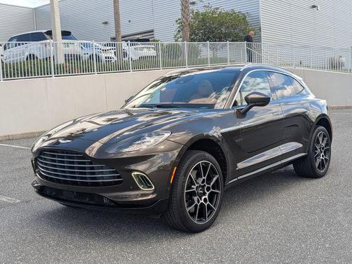 2021 Aston Martin DBX Base