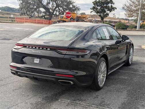 2021 Porsche Panamera 4