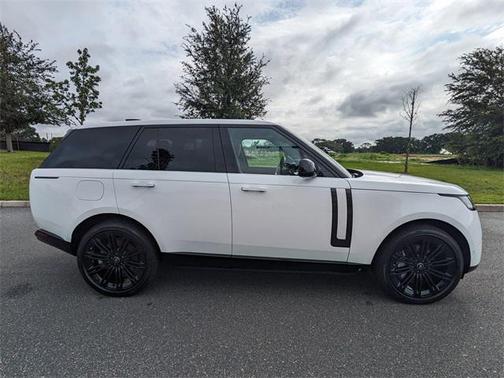 2025 Land Rover Range Rover P530 SE