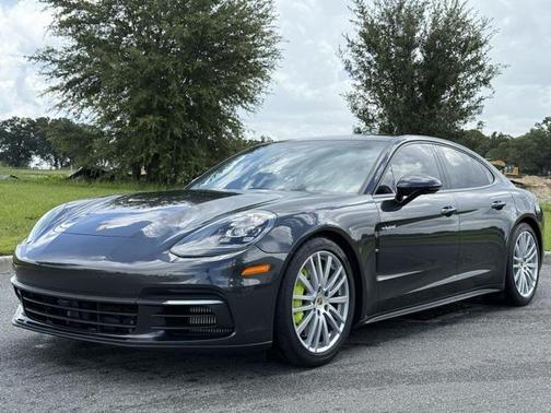 2020 Porsche Panamera E-Hybrid 4