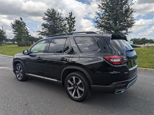 2023 Honda Pilot AWD Elite