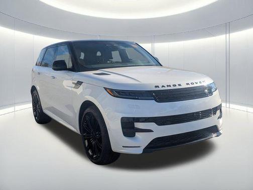 2026 Land Rover Range Rover Sport SE