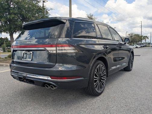 Flight Blue Metallic Clearcoat 2022 Lincoln Aviator Black Label AWD