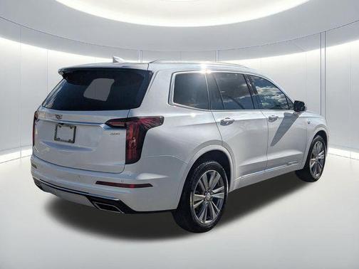 2024 Cadillac XT6 Premium Luxury FWD