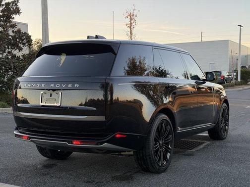 2024 Land Rover Range Rover P400 SE