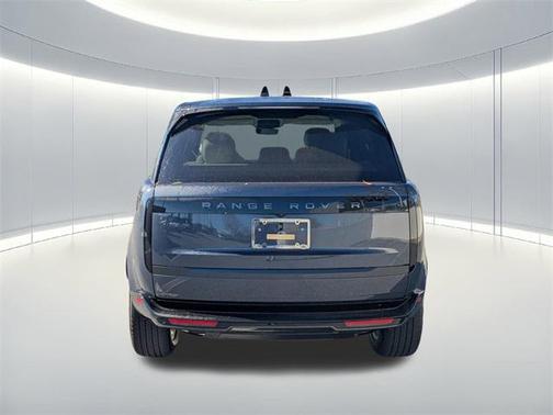 2025 Land Rover Range Rover P400 SE