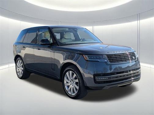 2025 Land Rover Range Rover P400 SE