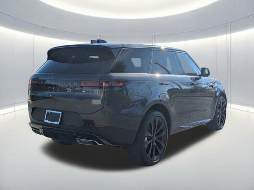 2026 Land Rover Range Rover Sport SE