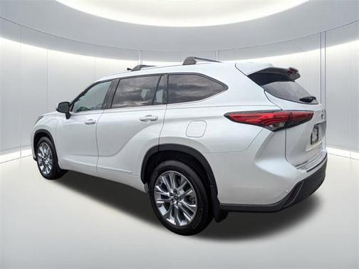 2022 Toyota Highlander Limited