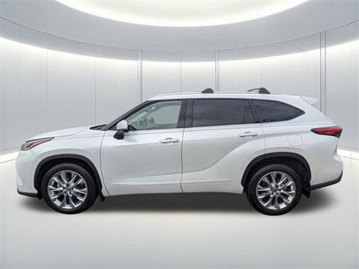 2022 Toyota Highlander Limited