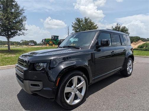 2023 Land Rover Defender 110 X-Dynamic SE
