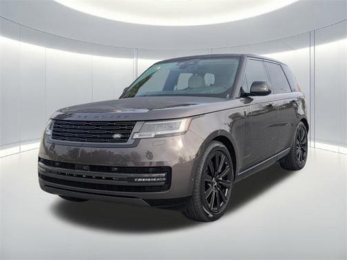 2025 Land Rover Range Rover P550e SE