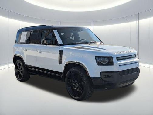 2026 Land Rover Defender P400 X-Dynamic SE