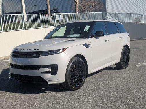 2025 Land Rover Range Rover Sport SE