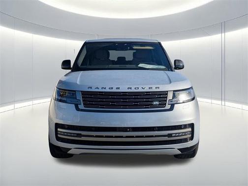 2025 Land Rover Range Rover P400 SE