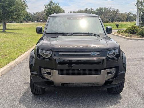 2025 Land Rover Defender 90 P400 X-Dynamic SE