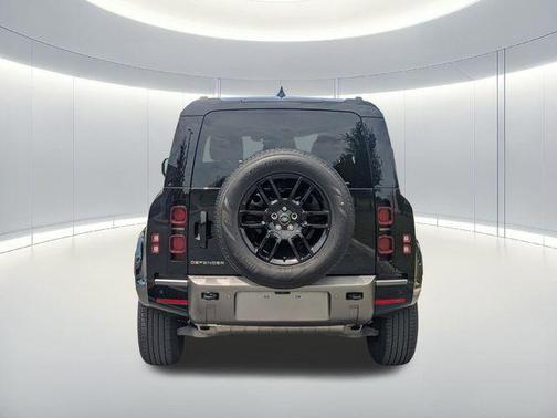 Santorini Black Metallic 2025 Land Rover Defender 90 P400 X-Dynamic SE