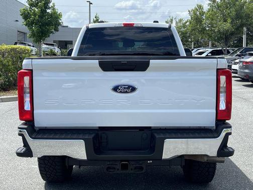 Oxford White 2024 Ford F-350 XL