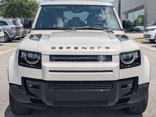 Borasco Gray Metallic 2026 Land Rover Defender P400 X-Dynamic SE