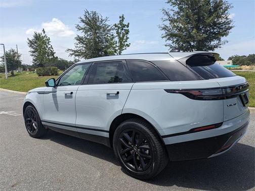 2026 Land Rover Range Rover Velar P250 SE R-Dynamic