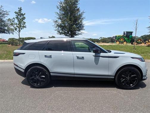 2026 Land Rover Range Rover Velar P250 SE R-Dynamic
