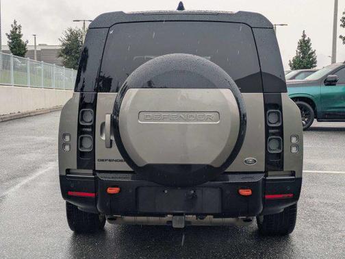 Hakuba Silver Metallic 2023 Land Rover Defender 130 X
