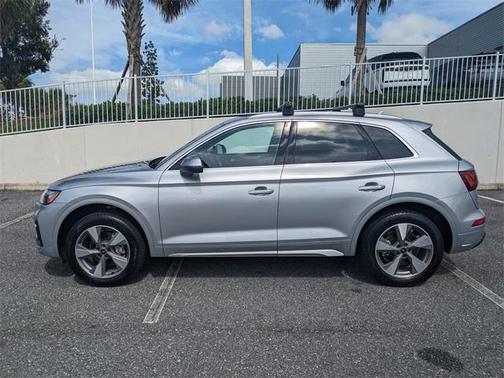 2023 Audi Q5 40 Premium Plus