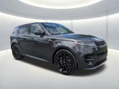 2025 Land Rover Range Rover Sport SE