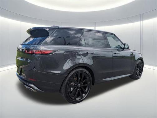 2025 Land Rover Range Rover Sport SE
