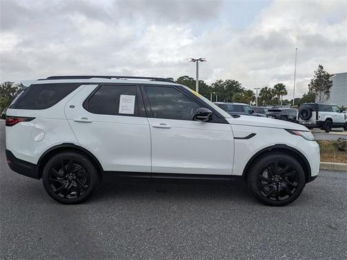 2025 Land Rover Discovery P300 S