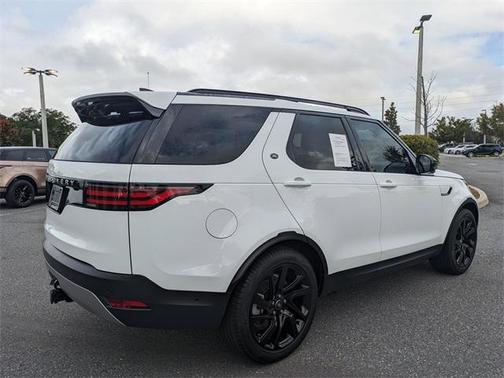 2025 Land Rover Discovery P300 S