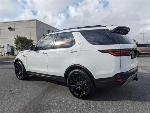 2025 Land Rover Discovery P300 S