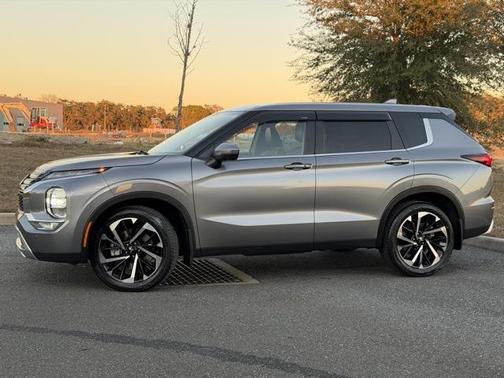 2023 Mitsubishi Outlander SE 2.5 2WD