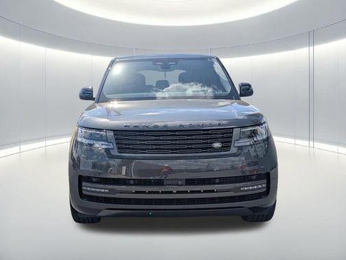 Carpathian Gray Premium Metallic 2025 Land Rover Range Rover P530 SE