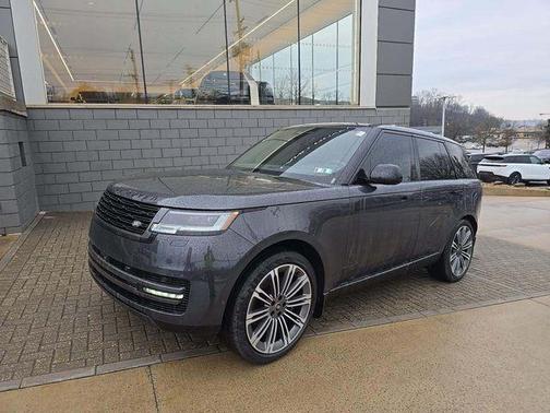 2025 Land Rover Range Rover P530 SE