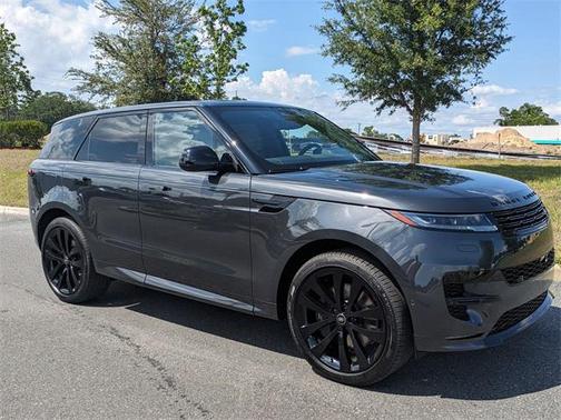 2025 Land Rover Range Rover Sport SE
