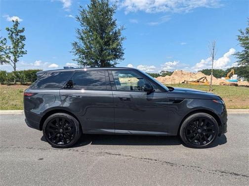 2025 Land Rover Range Rover Sport SE