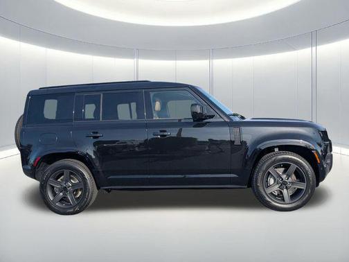 Santorini Black Metallic 2026 Land Rover Defender P400 X-Dynamic SE