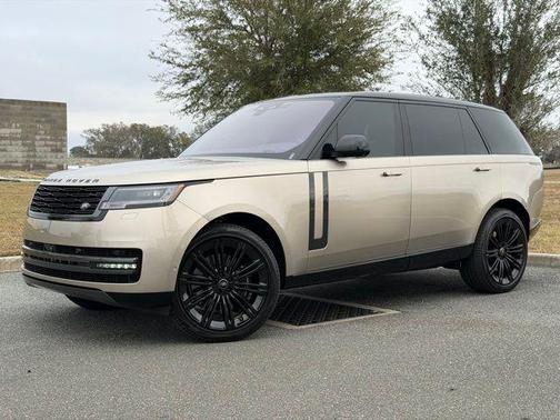 2023 Land Rover Range Rover P530 SE
