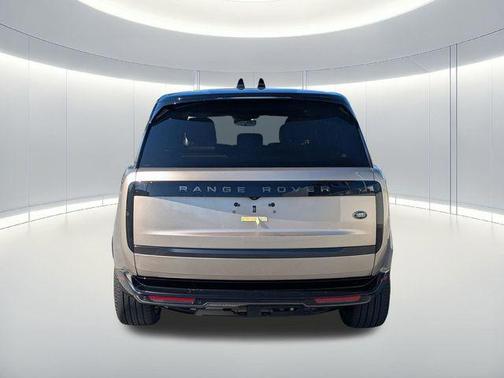 2023 Land Rover Range Rover P530 SE