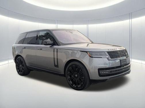 2023 Land Rover Range Rover P530 SE