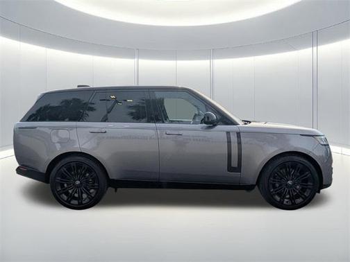 2023 Land Rover Range Rover P530 SE