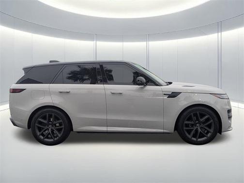 2024 Land Rover Range Rover Sport SE