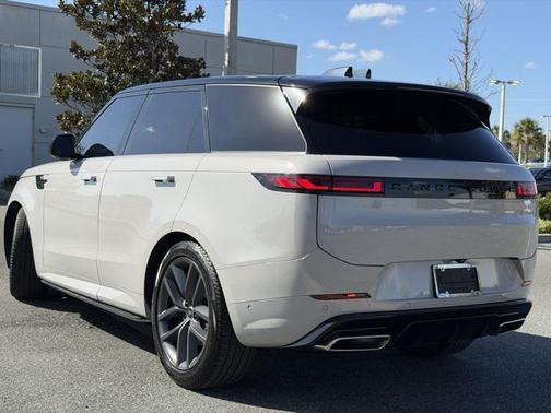2024 Land Rover Range Rover Sport SE