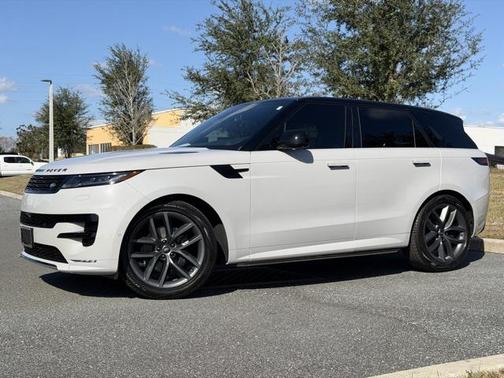2024 Land Rover Range Rover Sport SE